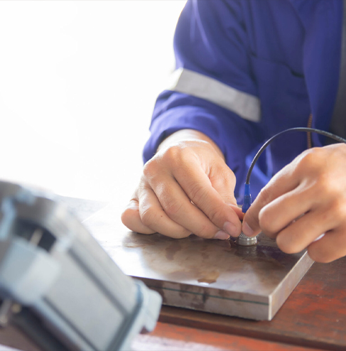 Ultrasonic Testing of Metal